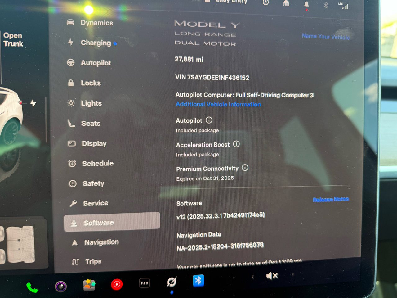 Used 2022 Tesla Model Y Long Range image 14