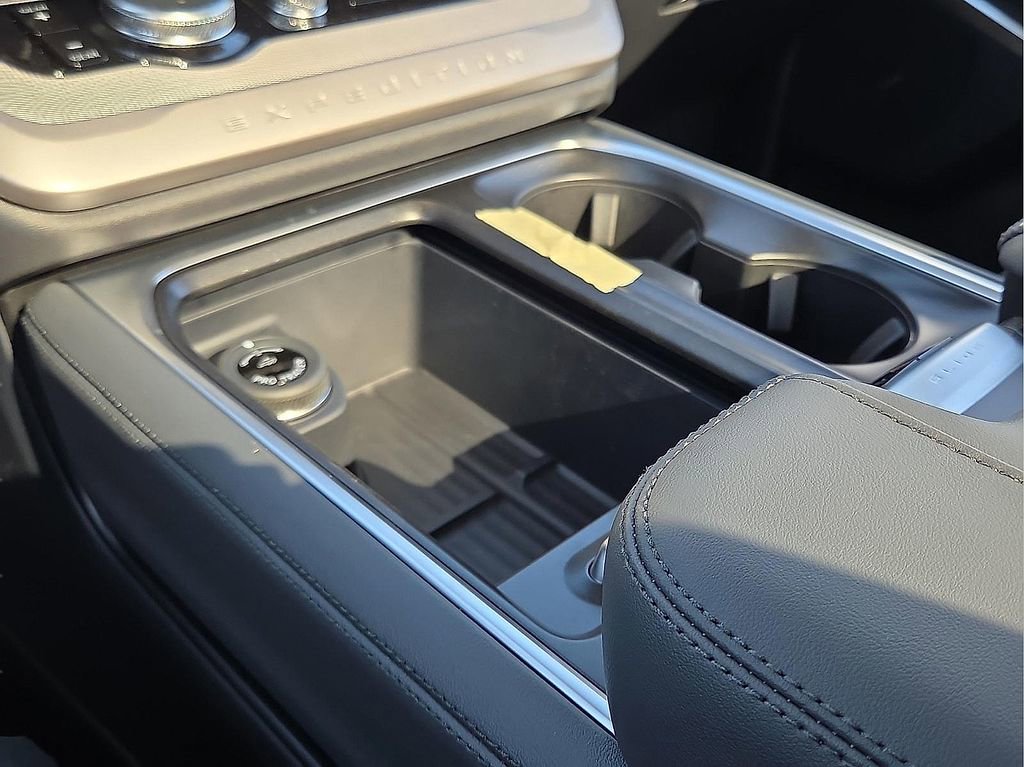 New 2026 Ford Expedition Max Active image 22