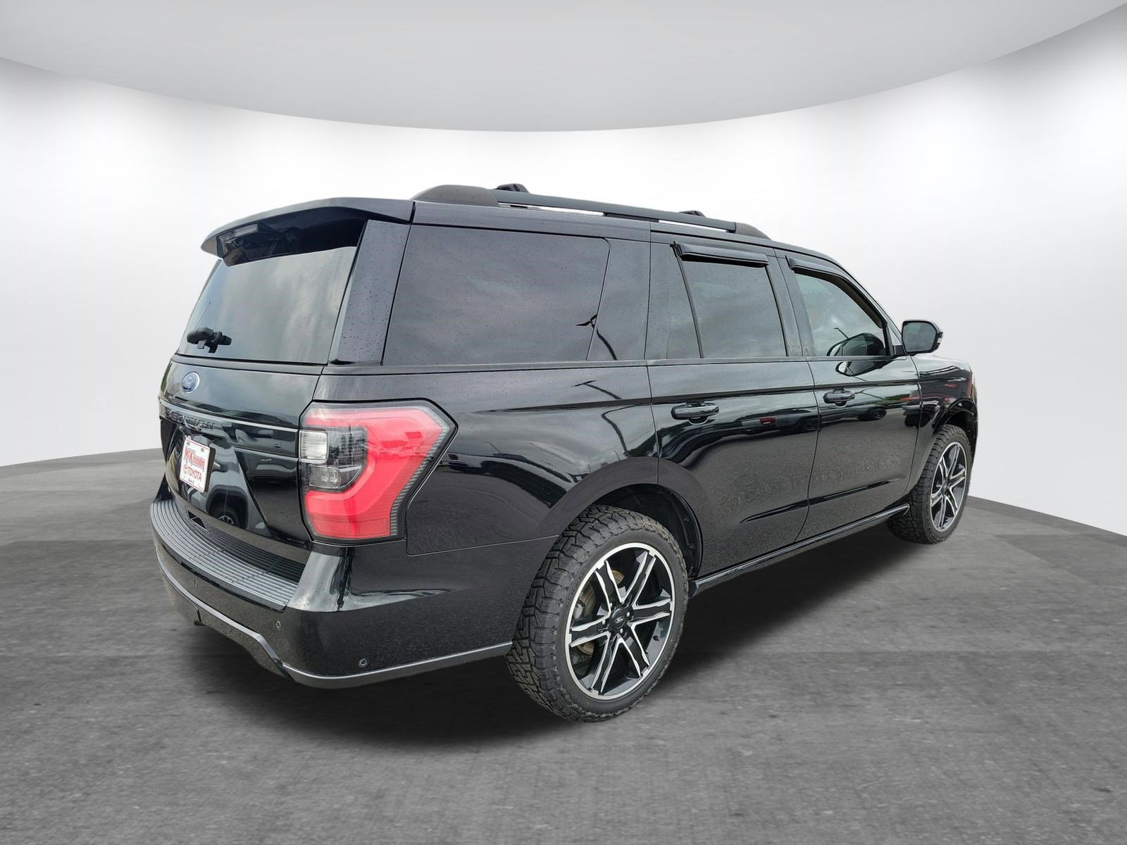 Used 2019 Ford Expedition Limited w/ Equipment Group 303A RWD image 5