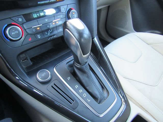 Used 2016 Ford Focus Electric Hatchback FWD image 48