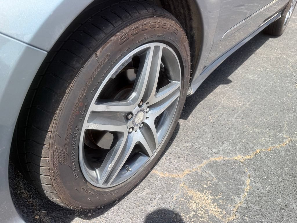 Used 2012 Mercedes-Benz R 350 4MATIC image 10