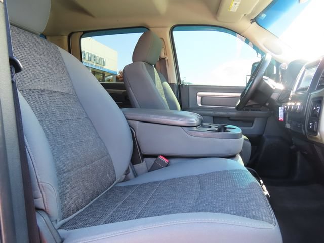 Used 2016 RAM 3500 SLT AWD/4WD image 35