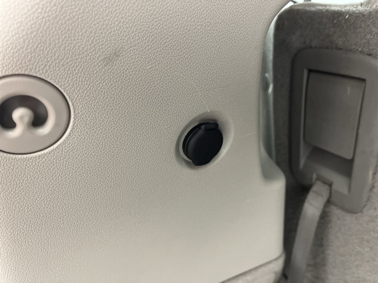 Used 2016 Buick Enclave Leather FWD image 27