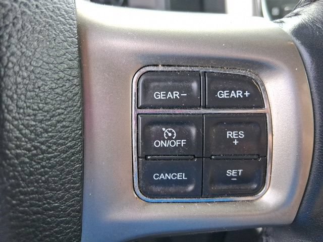 Used 2017 RAM 1500 Laramie w/ Convenience Group AWD/4WD image 17