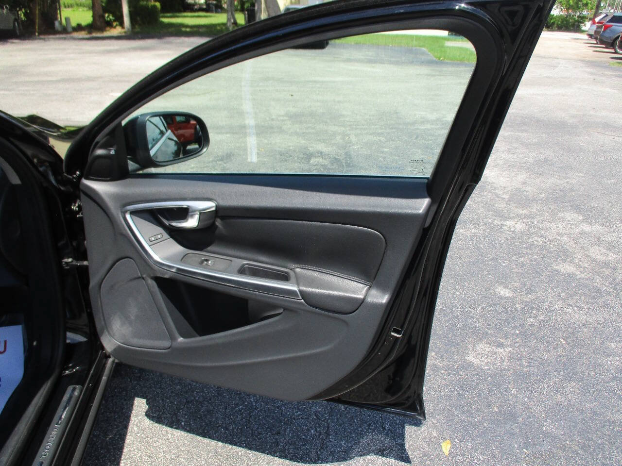 Used 2015 Volvo S60 T5 Premier w/ Convenience Package FWD image 28