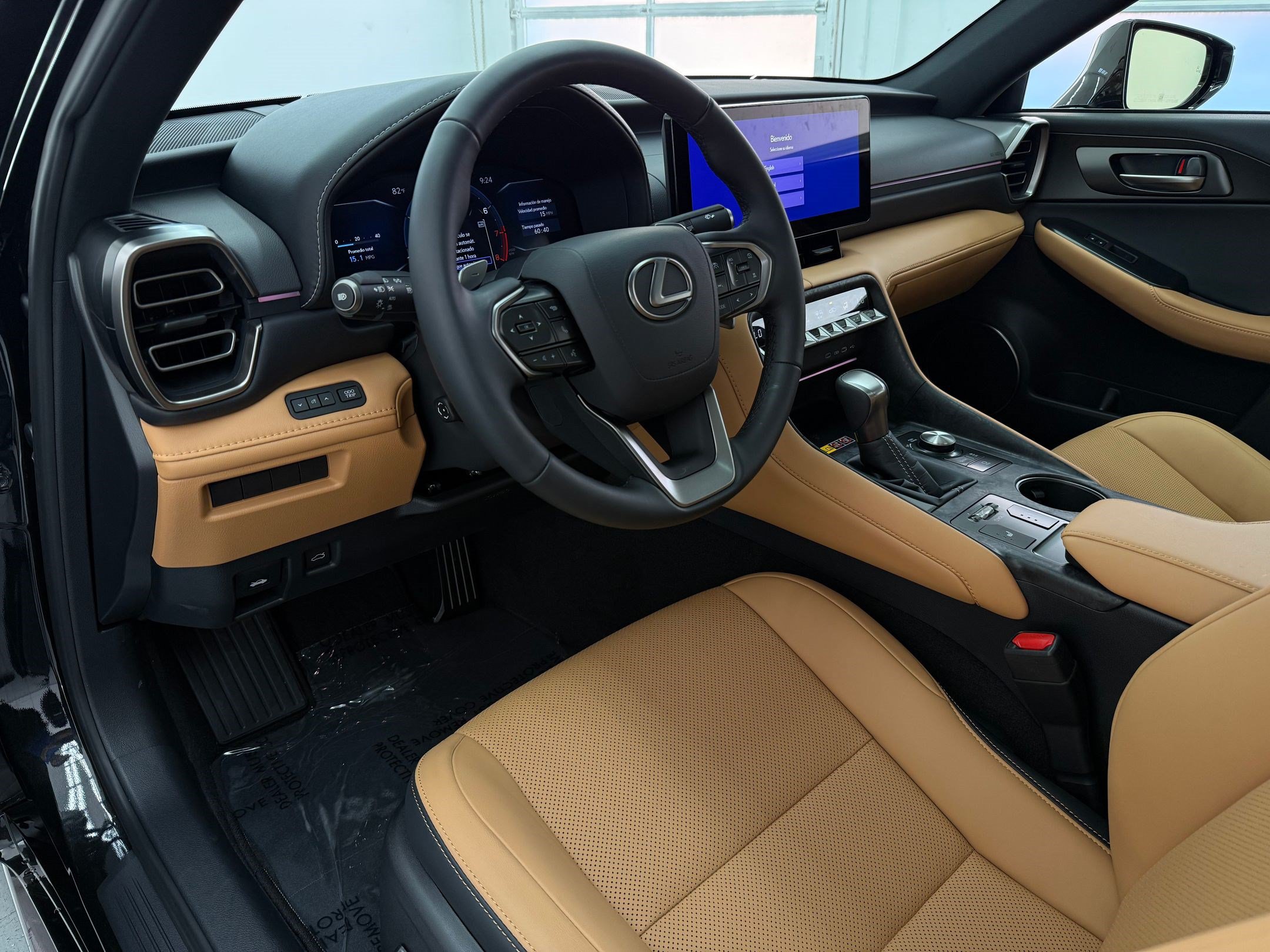 Used 2026 Lexus IS 350 F Sport w/ Accessory Package Z1 RWD image 4