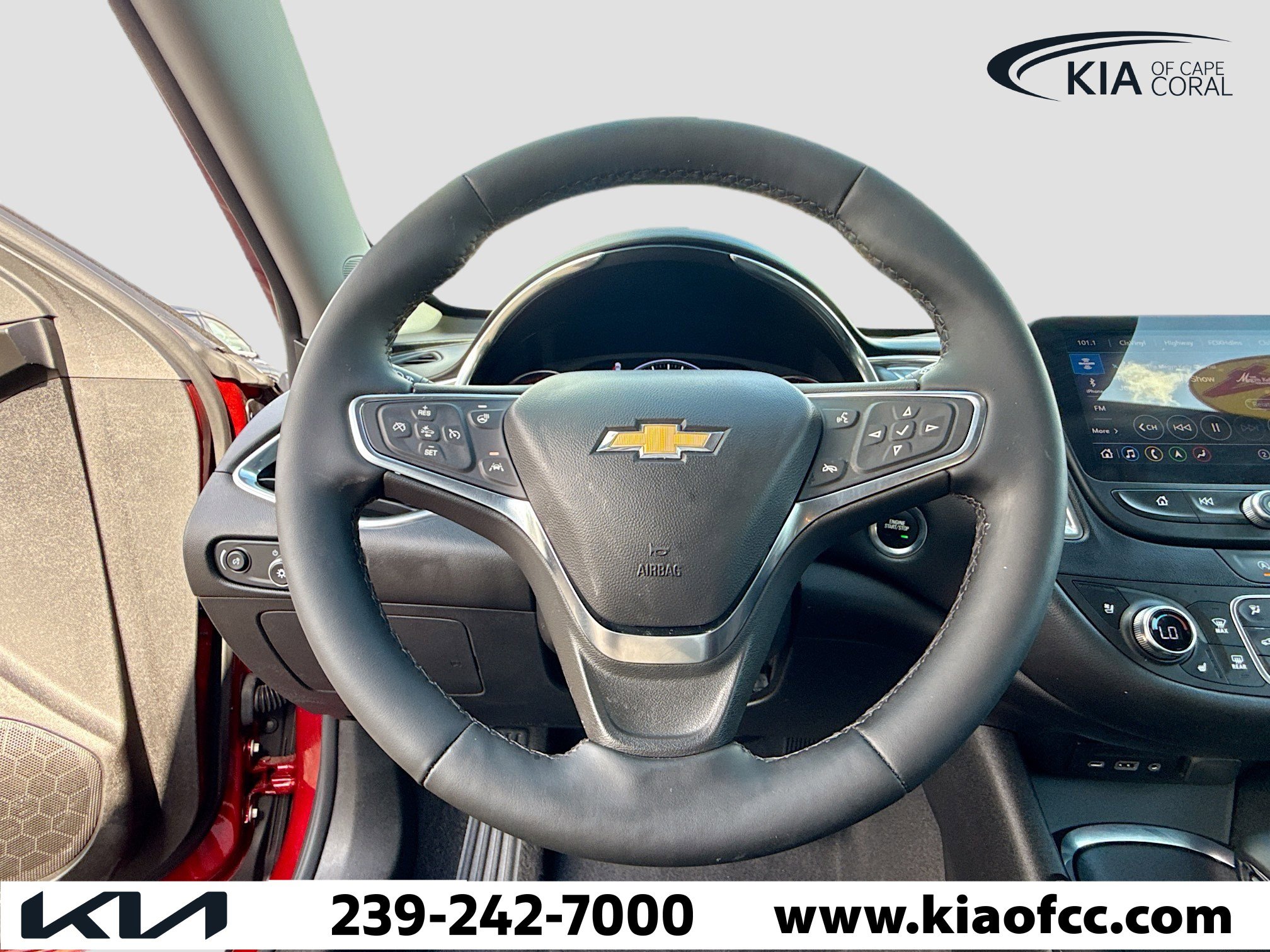 Used 2024 Chevrolet Malibu LT image 34