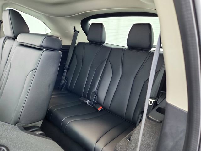 Used 2025 Acura MDX SH-AWD image 27