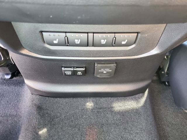 New 2026 Toyota Tundra Platinum AWD/4WD image 12