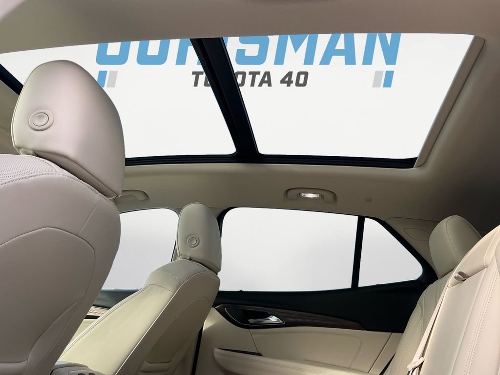 Used 2022 Buick Envision Avenir w/ Technology Package II image 19