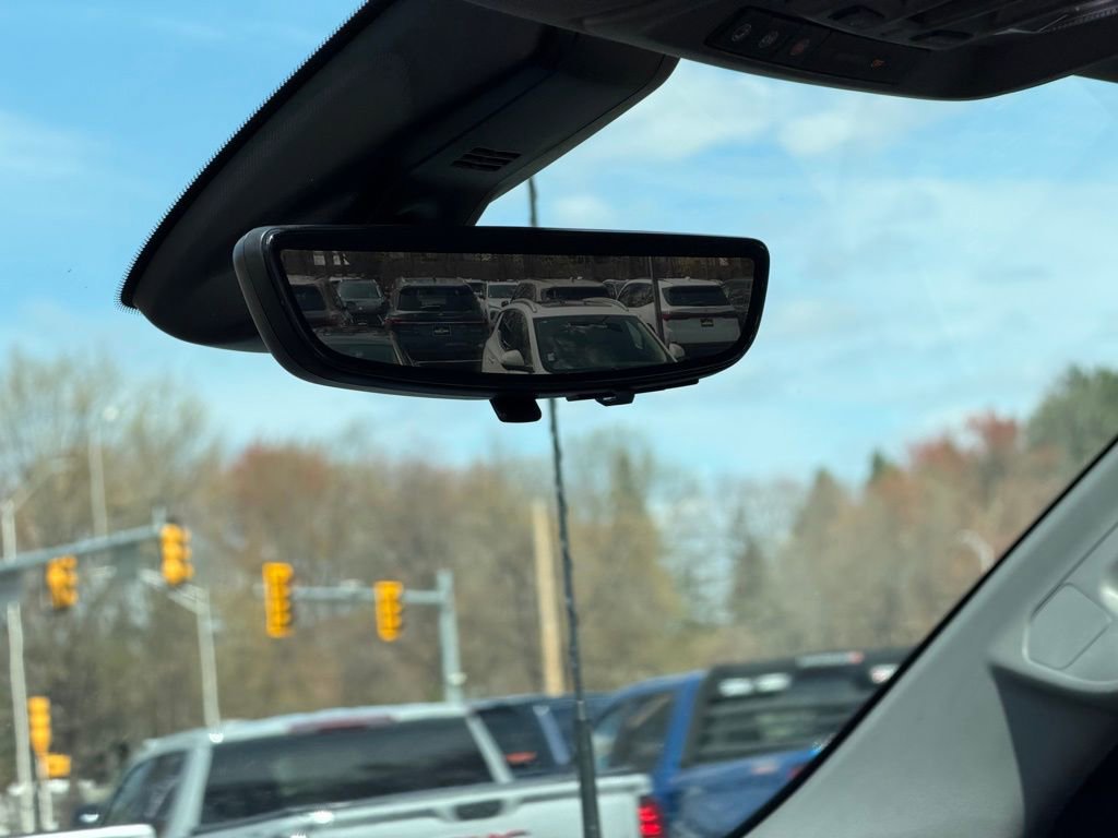 Used 2023 GMC Sierra 3500 Denali w/ Denali Ultimate Package AWD/4WD image 20