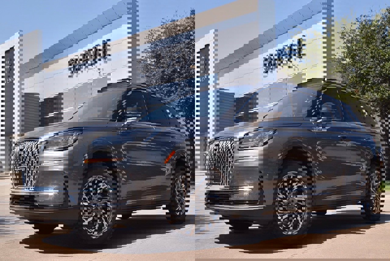 New 2025 Lincoln Corsair FWD w/ Equipment Group 101A