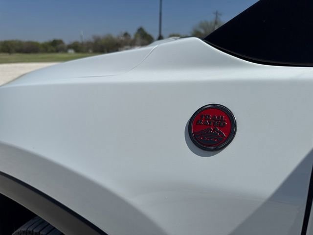 Used 2025 Jeep Compass Trailhawk AWD/4WD image 8