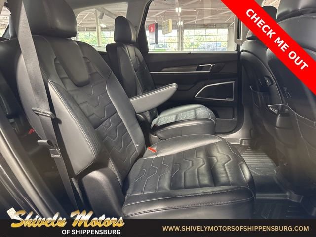 Used 2022 Kia Telluride SX w/ SX Prestige Package image 37