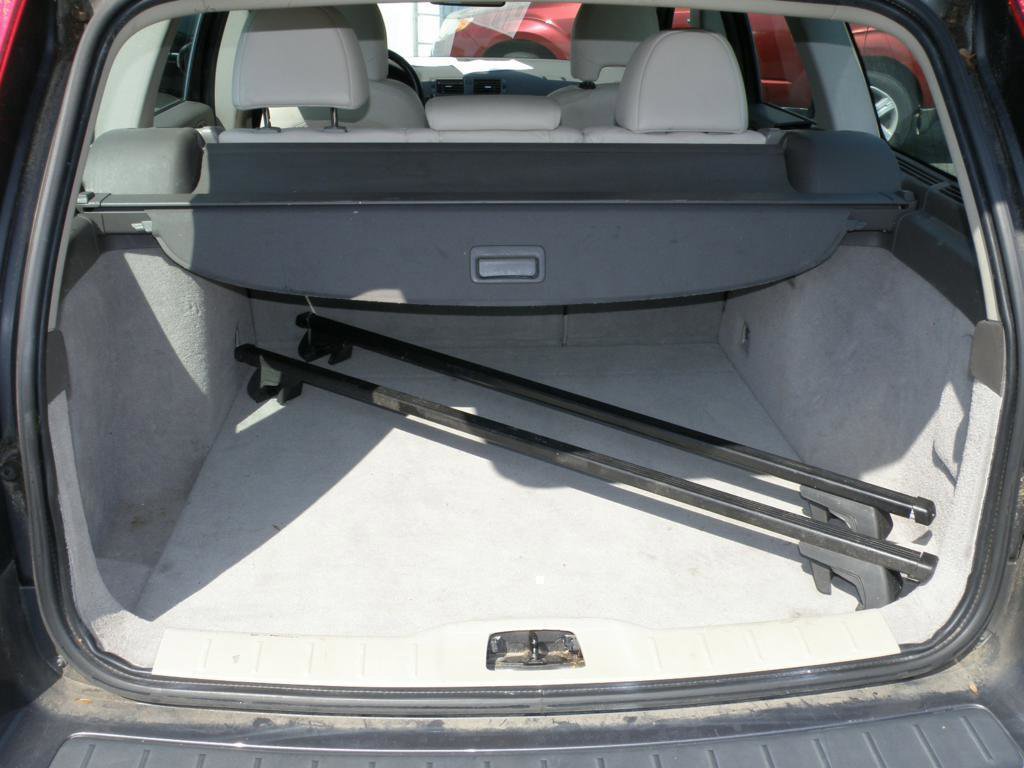 Used 2011 Volvo V50 T5 image 12