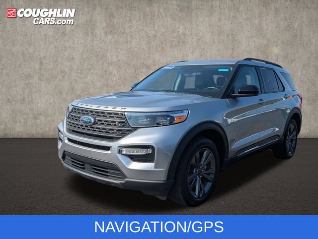 Used 2023 Ford Explorer XLT w/ Equipment Group 202A AWD/4WD image 4