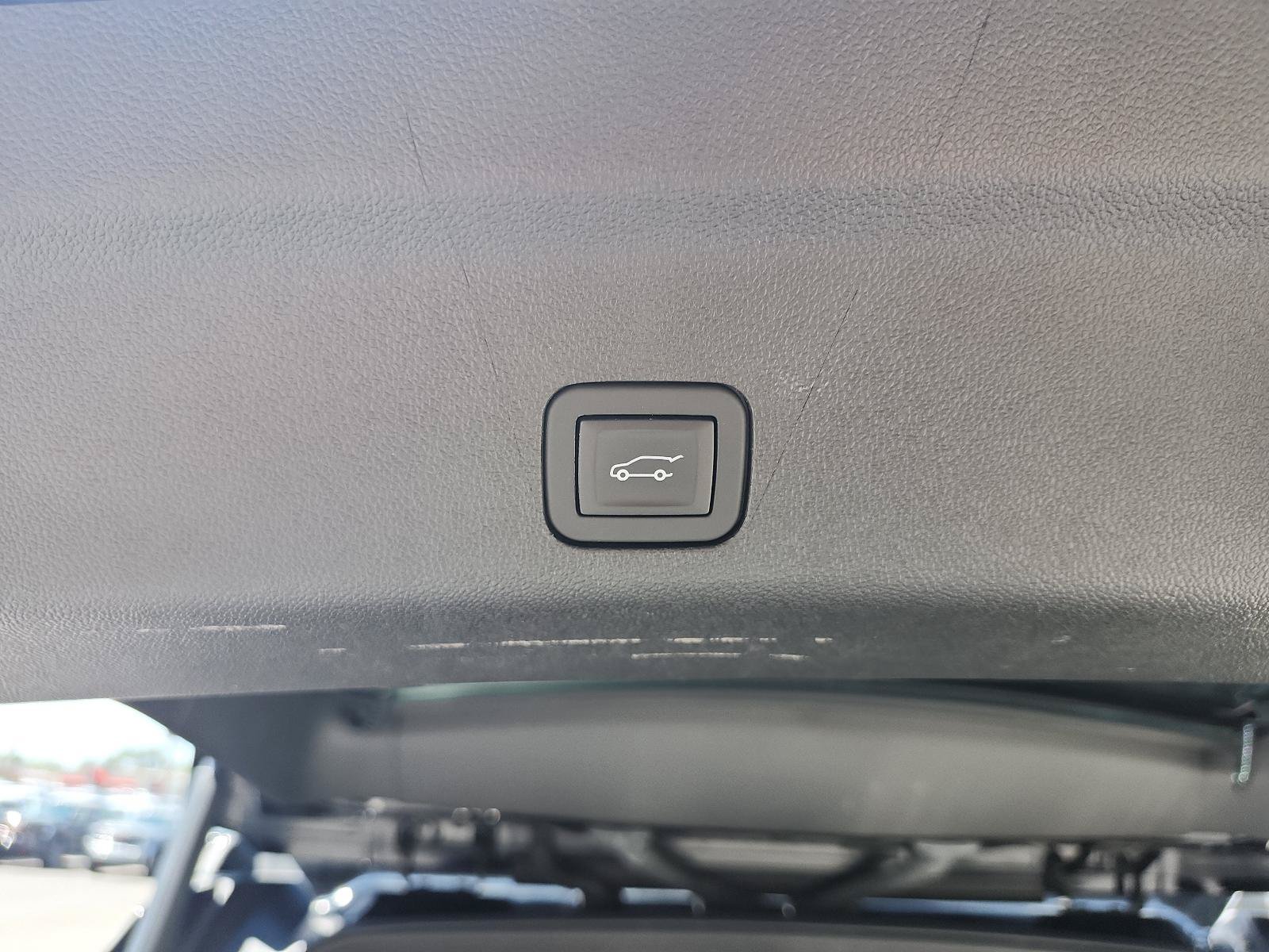 Certified 2025 GMC Yukon Denali Ultimate AWD/4WD image 14