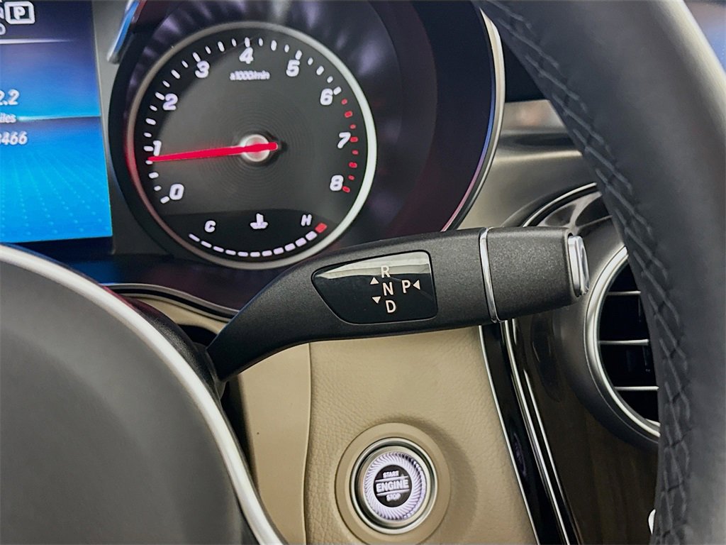 Used 2021 Mercedes-Benz GLC 300 4MATIC image 17