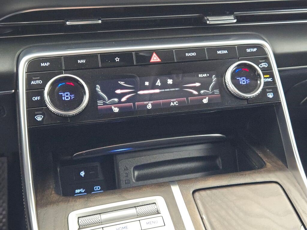 Used 2024 Genesis GV80 2.5T image 32