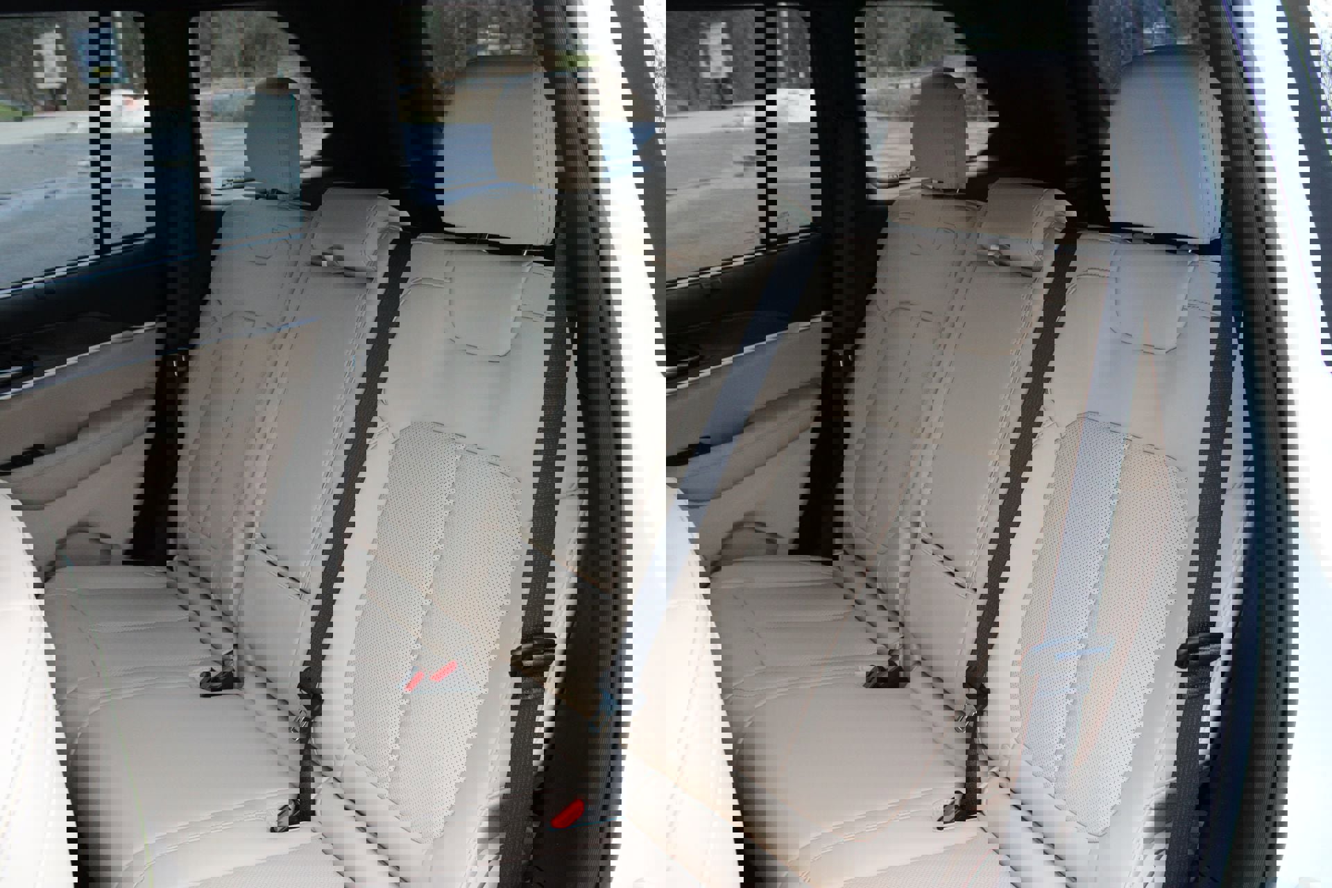 New 2025 Jeep Grand Cherokee Limited w/ Luxury Tech Group II image 30