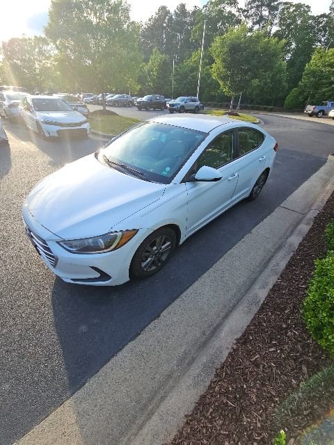 Used 2017 Hyundai Elantra SE FWD image 3
