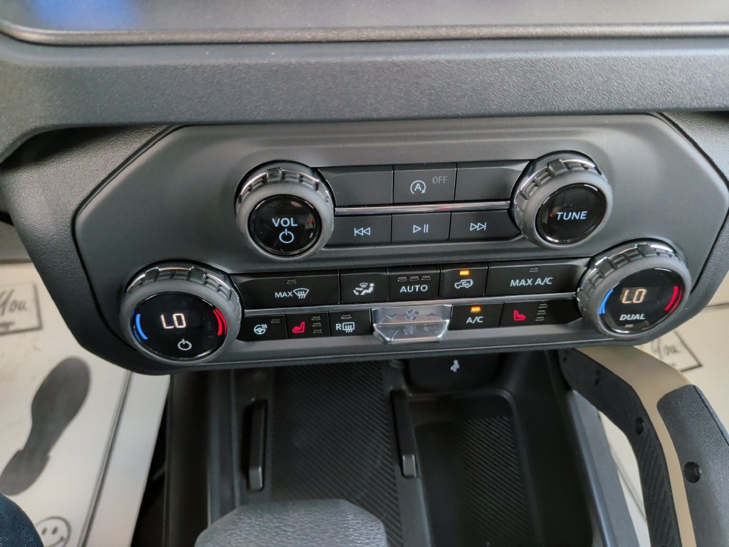 New 2026 Ford Bronco Badlands AWD/4WD image 21