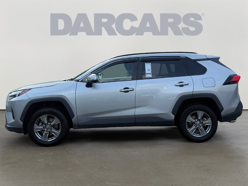 Used 2024 Toyota RAV4 XLE FWD image 4