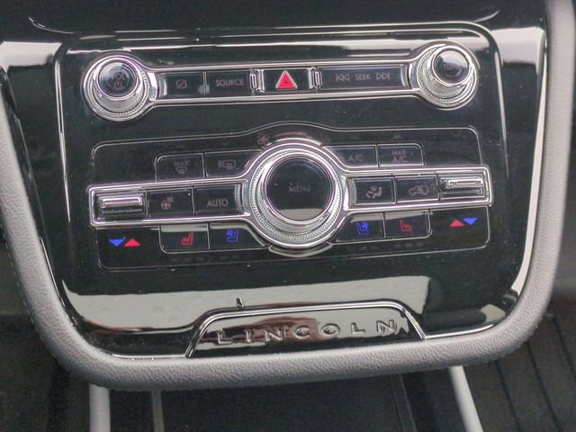 Used 2022 Lincoln Corsair Reserve w/ Luxury Package image 25