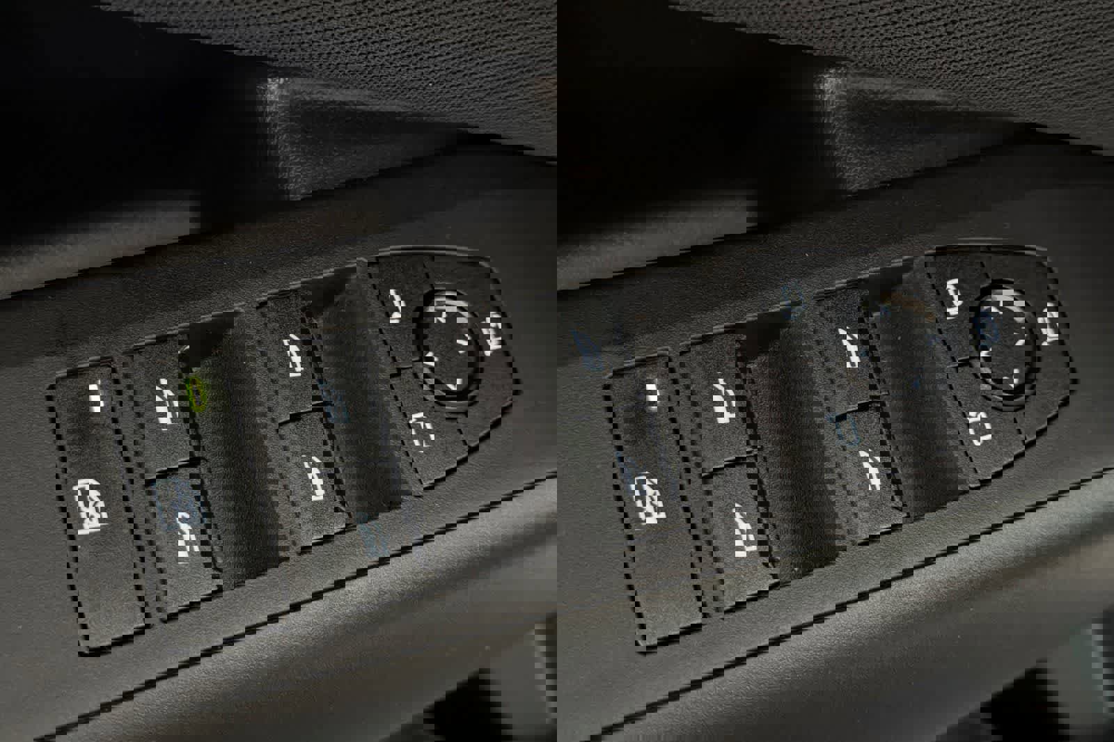 Used 2025 BMW X3 xDrive30i w/ Convenience Package AWD/4WD image 13