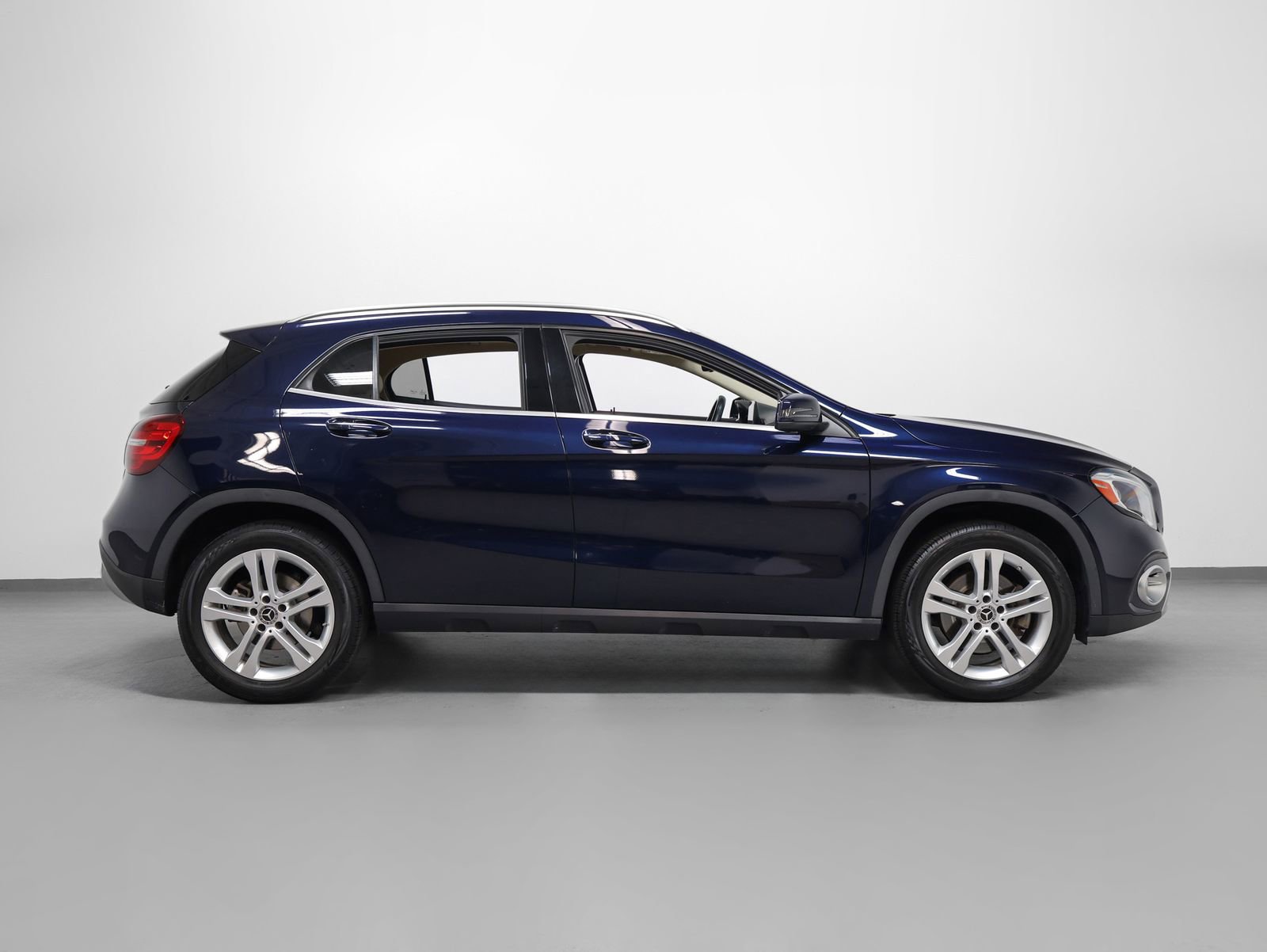 Used 2019 Mercedes-Benz GLA 250 4MATIC image 15