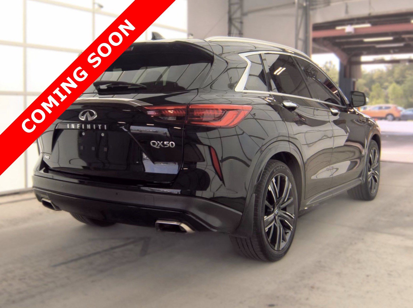 Used 2021 INFINITI QX50 Luxe w/ Appearance Package AWD/4WD image 4