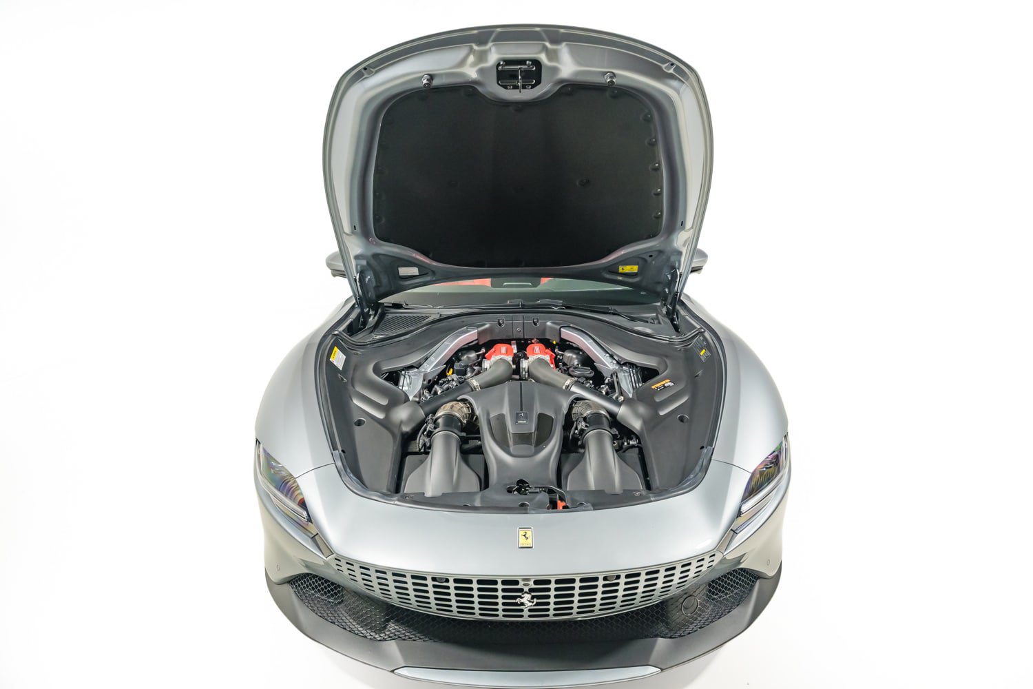 Used 2022 Ferrari Roma RWD image 36