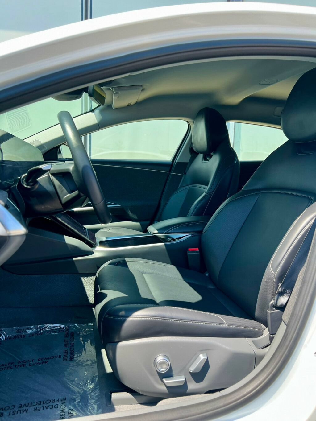 Used 2025 Lucid Air Pure RWD image 17
