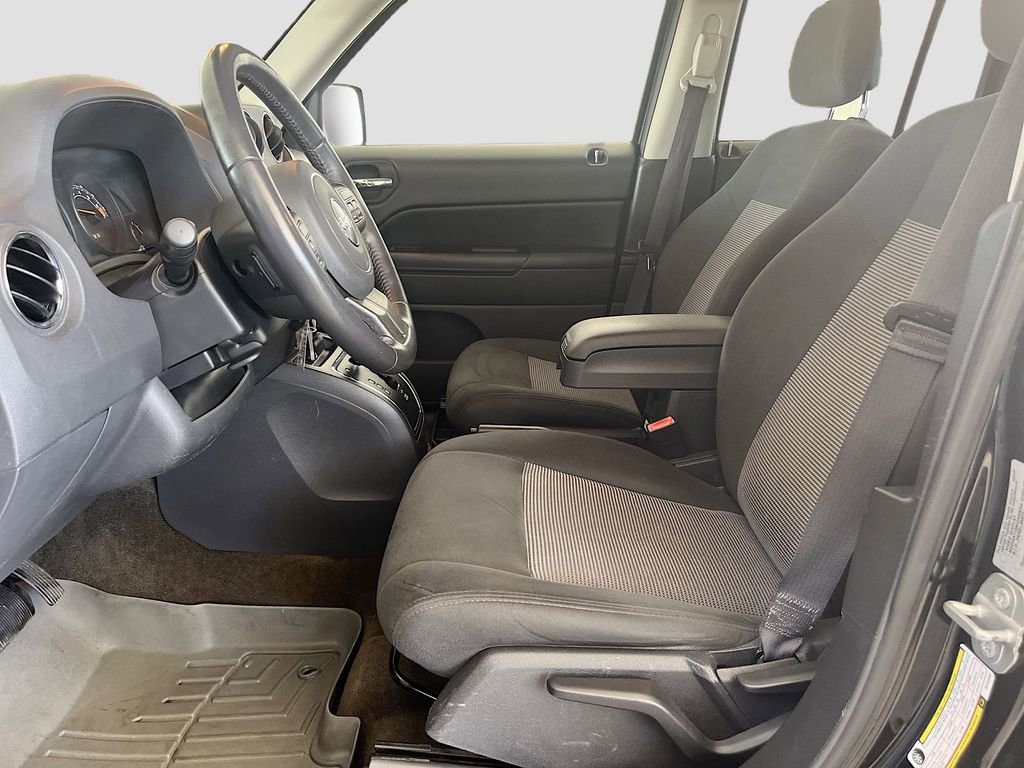 Used 2017 Jeep Patriot Latitude image 18