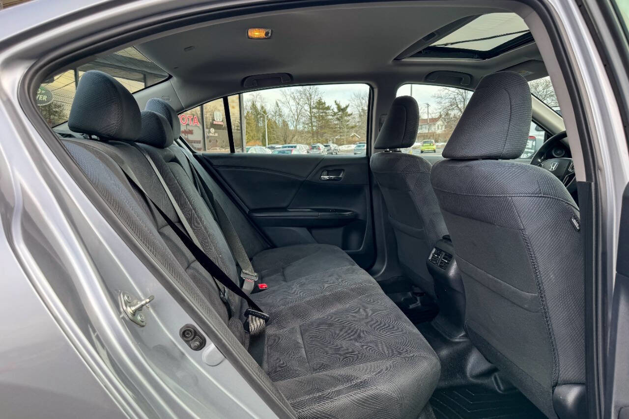 Used 2016 Honda Accord EX image 14