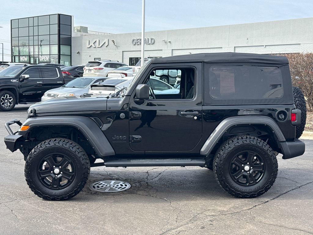 Used 2022 Jeep Wrangler Sport S image 7