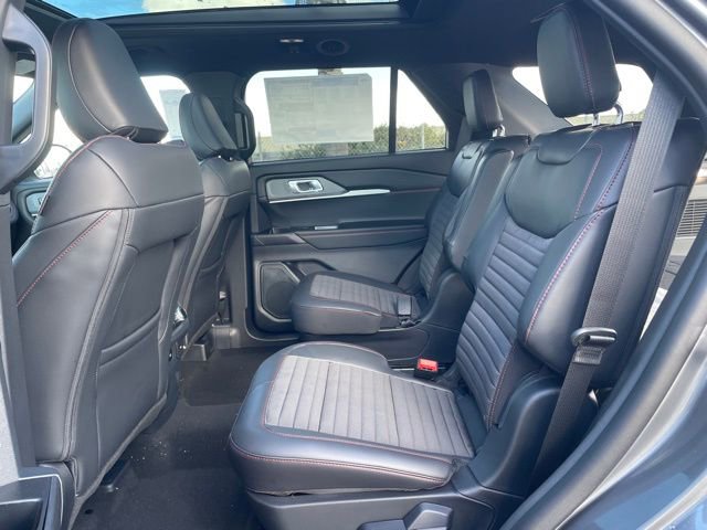 New 2026 Ford Explorer ST-Line image 22