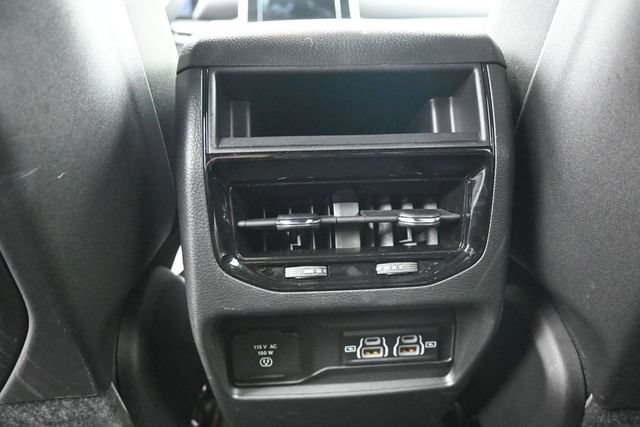 Used 2025 Jeep Grand Cherokee Altitude AWD/4WD image 31