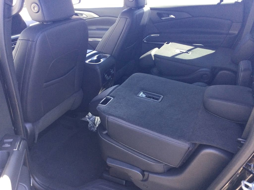 New 2025 Chevrolet Traverse LT w/ Enhanced Driving Package image 18