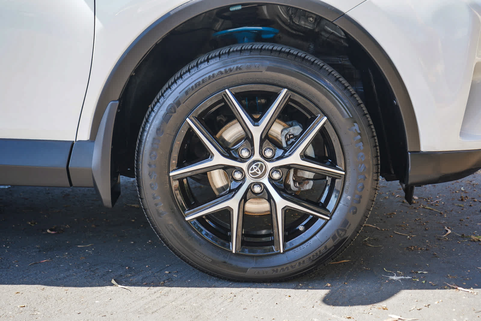 Used 2018 Toyota RAV4 SE w/ Power Extra Value Package FWD image 9