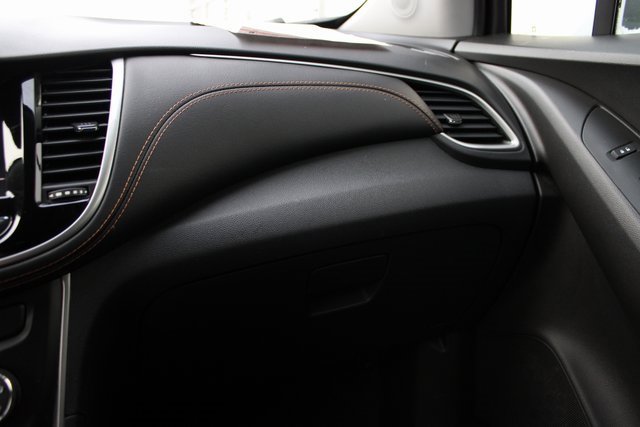 Used 2021 Chevrolet Trax LT image 29