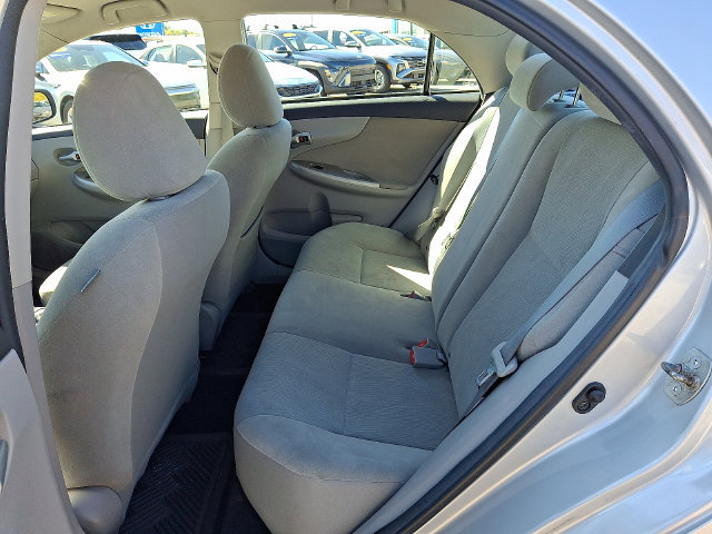 Used 2013 Toyota Corolla LE FWD image 10