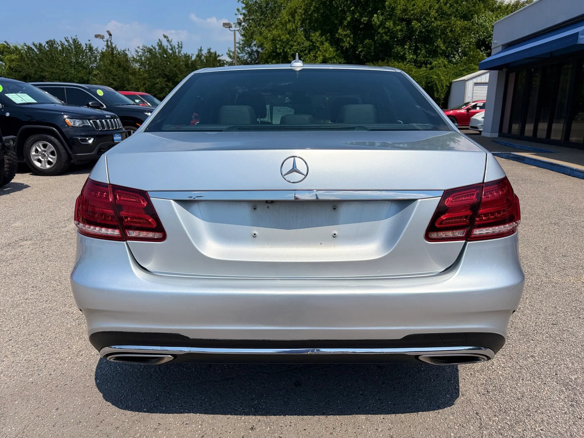 Used 2015 Mercedes-Benz E 350 4MATIC Sedan w/ Premium 1 Package image 27