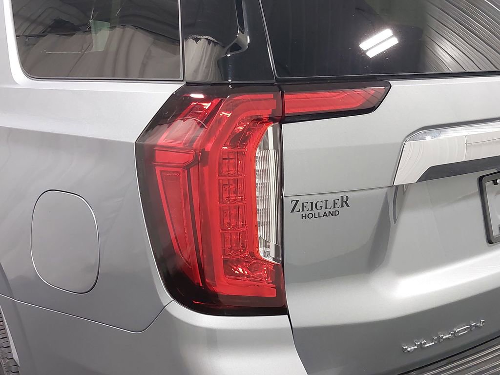 Used 2024 GMC Yukon SLT w/ Max Trailering Package image 38