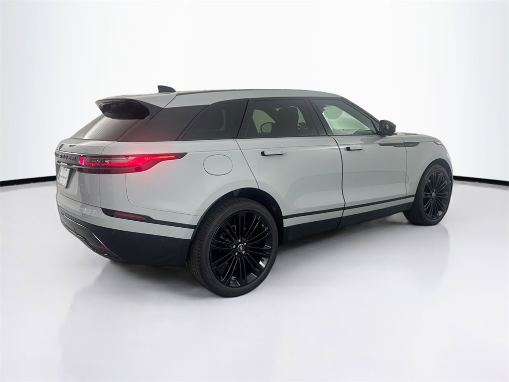 New 2026 Land Rover Range Rover Velar Dynamic SE image 5