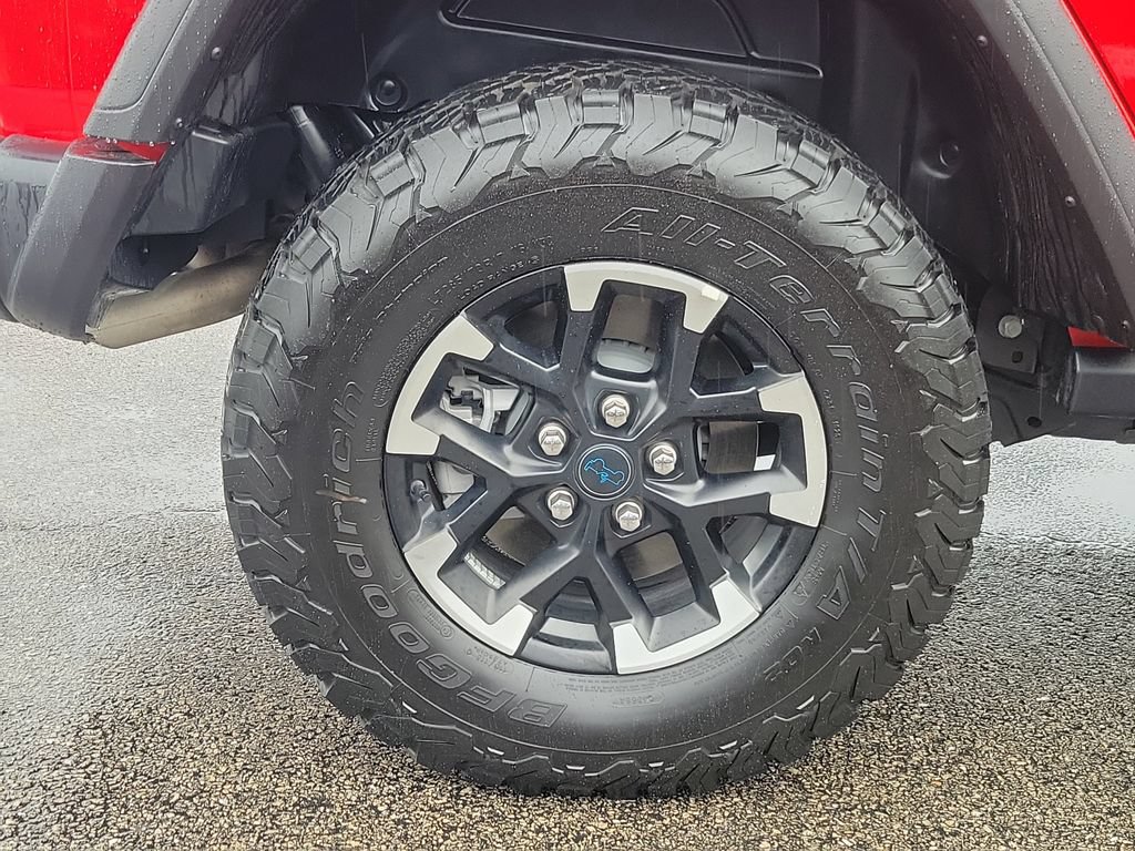 Certified 2025 Jeep Wrangler Unlimited Rubicon 4xe w/ Convenience Group AWD/4WD image 5