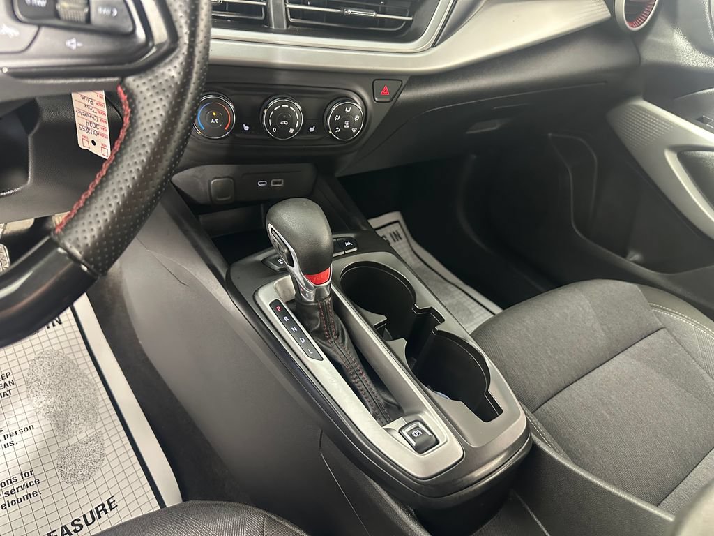 Used 2024 Chevrolet Trax RS w/ Driver Confidence Package FWD image 27