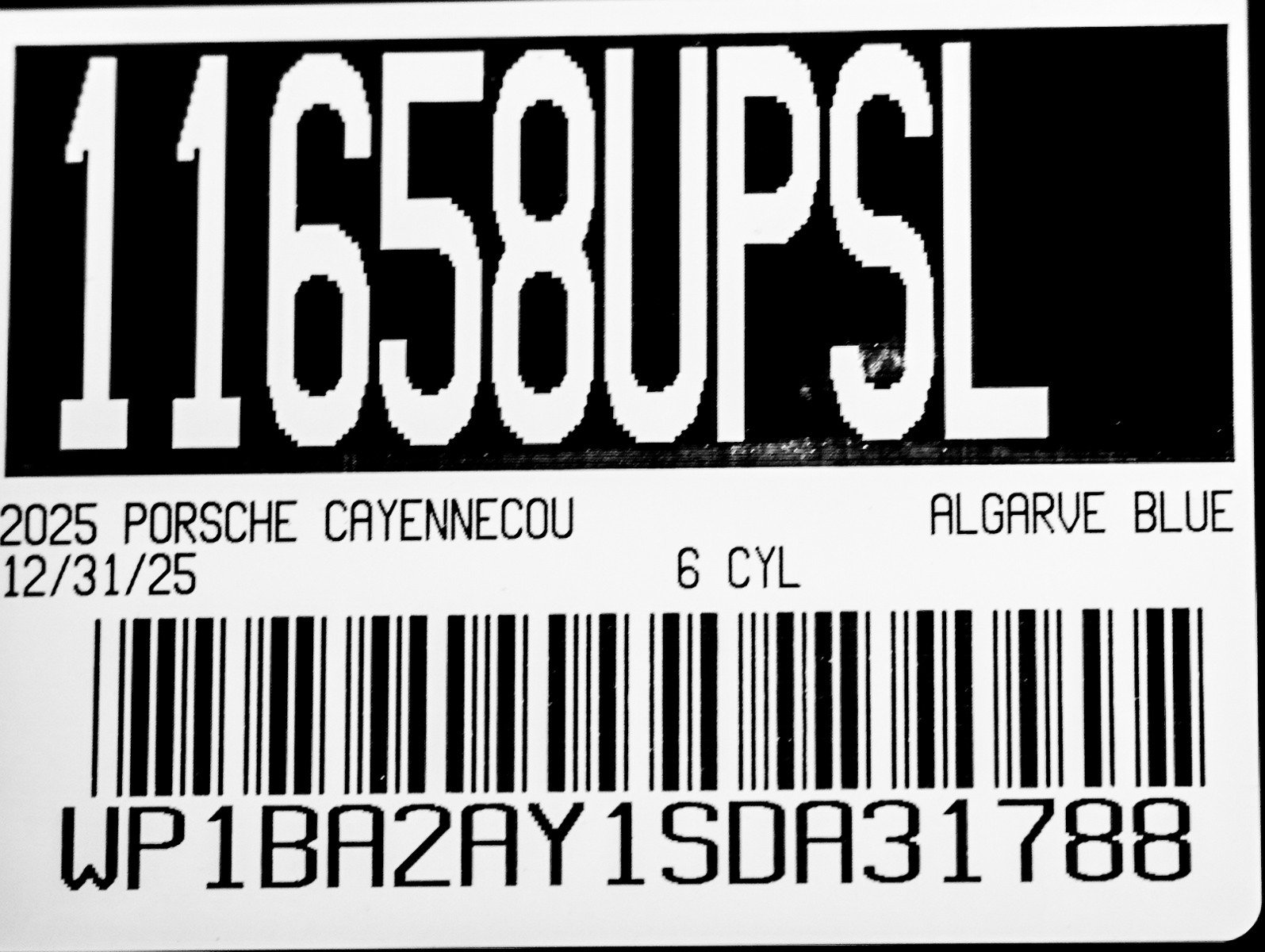 Used 2025 Porsche Cayenne Coupe image 29