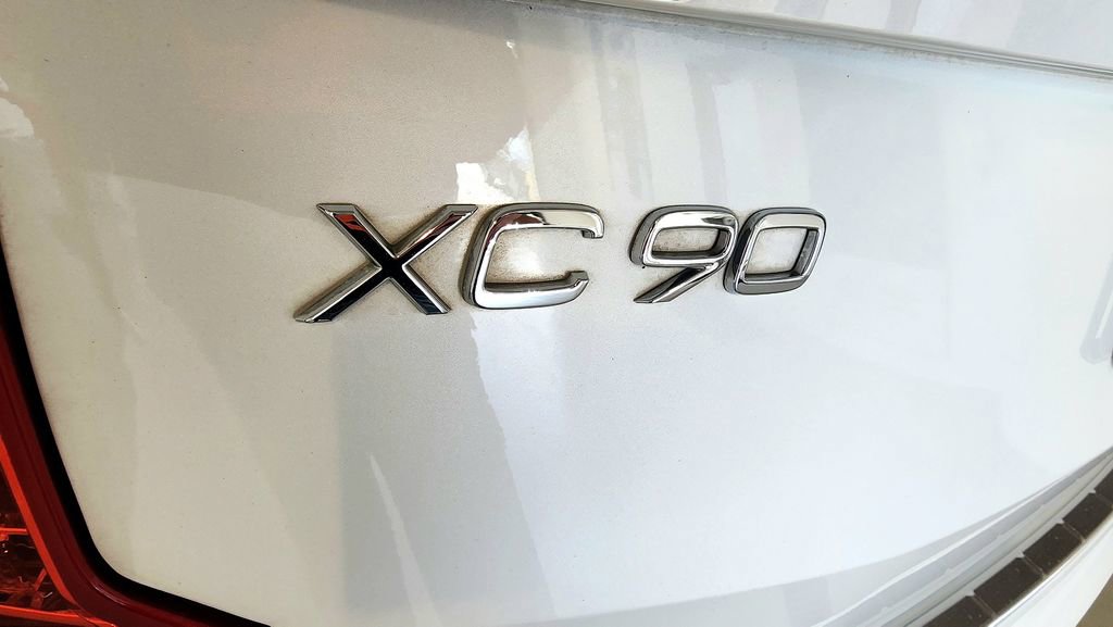 Used 2021 Volvo XC90 T5 Momentum w/ Climate Package AWD/4WD image 8