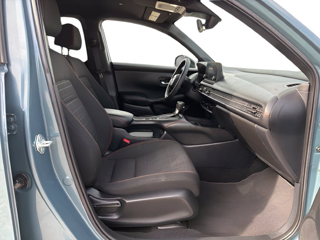 Used 2024 Honda HR-V Sport image 9